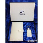 PB 01 กระเป๋าใส่สมุดบัญชี, พวงกุญแจ ใส่กล่องพรีเมี่ยม