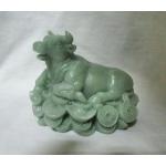 สินค้าหมดค่ะ วัวสีหยกบนกองเงินกองทองแบบตั้งโต๊ะ เสริมดวงปีมะเส็ง ปี2561 นำความเป็นสิริมงคลแก่ท่านค่ะ