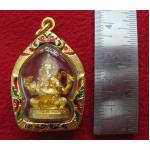 สินค้าหมดค่ะ องค์พระพิฆเณศปางตรีมุขคณปติแบบนั่ง(ประทานพรโชคลาภ มีอำนาจ)(คนเกิดวันอังคาร)เนื้อทองเลี่ยมทองไมครอนลงยาพร้อมใบคาถาค่ะ