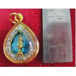 สินค้าหมดค่ะ จี้พระประจำวันเกิดวันศุกร์ ปางรำพึง พื้นสีฟ้าองค์ใหญ่ล้อมเพชรเลี่ยมทองไมครอนค่ะ