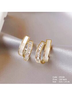 ต่างหูทรงห่วงสีทอง แต่งอะคริลิคและคริสตัล