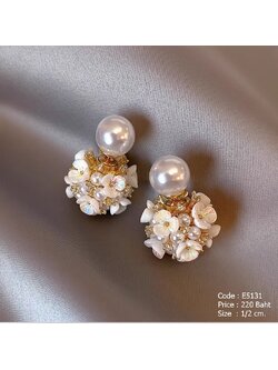 ต่างหูมุกหน้า-หลัง แต่งดอกไม้และคริสตัล