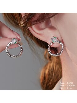 ต่างหูงูสีเงิน ฝังเพชร cz