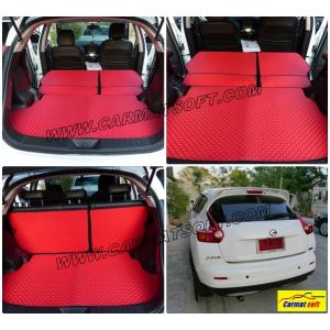 พรมปูพื้นรถยนต์ NISSAN JUKE ลายกระดุม สีแดง รวมแผ่นท้าย ปิดเบาะ เต็มคัน