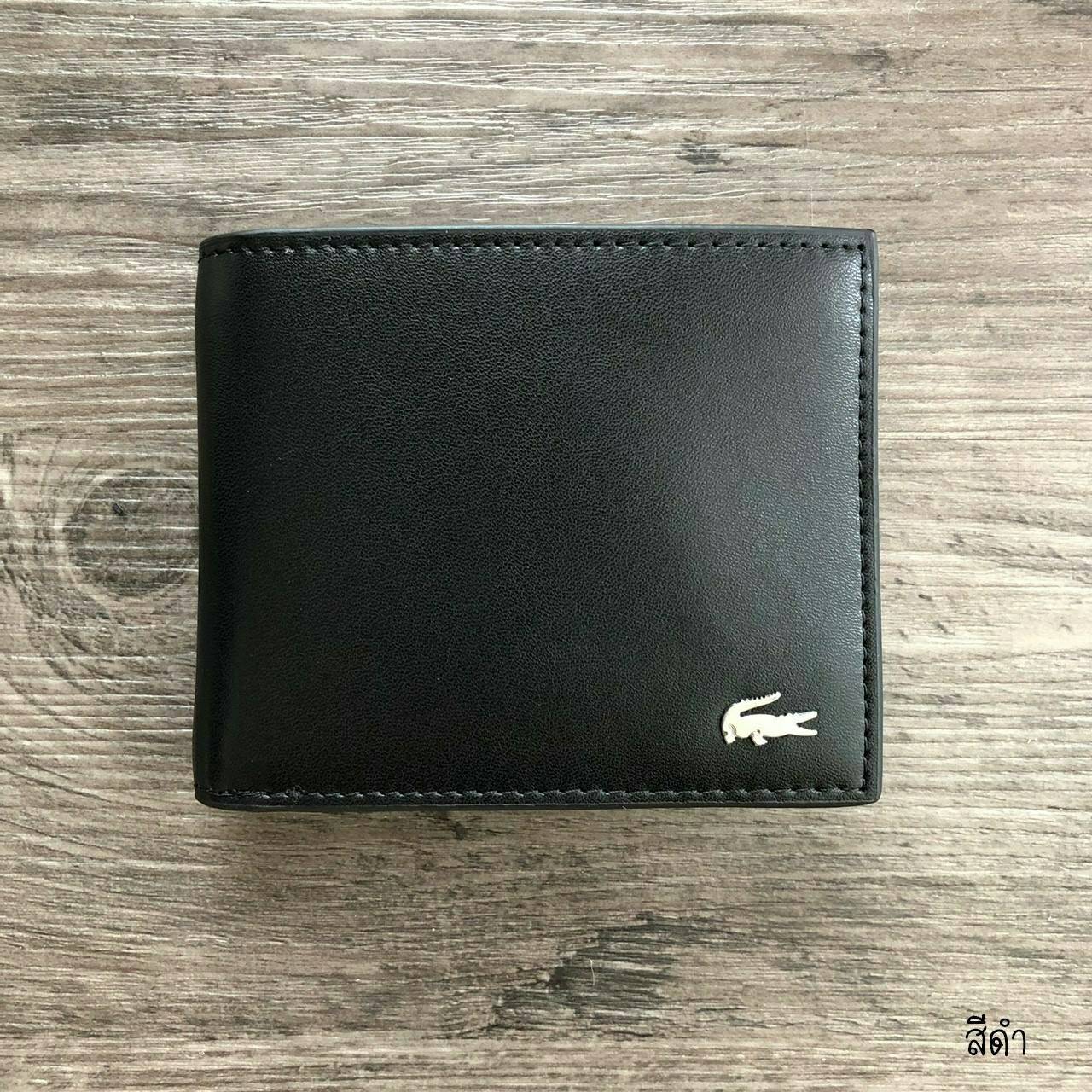 LACOSTE Short Wallet with Key Set กระเป๋าสตางค์ใบสั้น Set สุดคุ้มมอบให้เป็นของขวัญหรือใช้เองก็แนะนำค่ะ อุปกรณ์ : มาพร้อมพวงกุญแจ + ถุงกระดาษแบรนด์ + กล่องแบรนด์