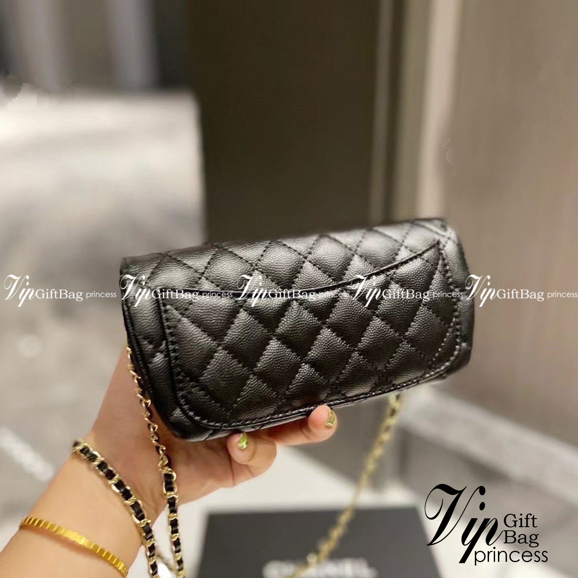 vipCHANEL Glasses Case with Classic Chain กระเป๋าสะพายไซส์มินิสุดคลาสสิค หนังคาเวียร์ เงาสวย มาพร้อมสายโซ่อะไหล่ทอง