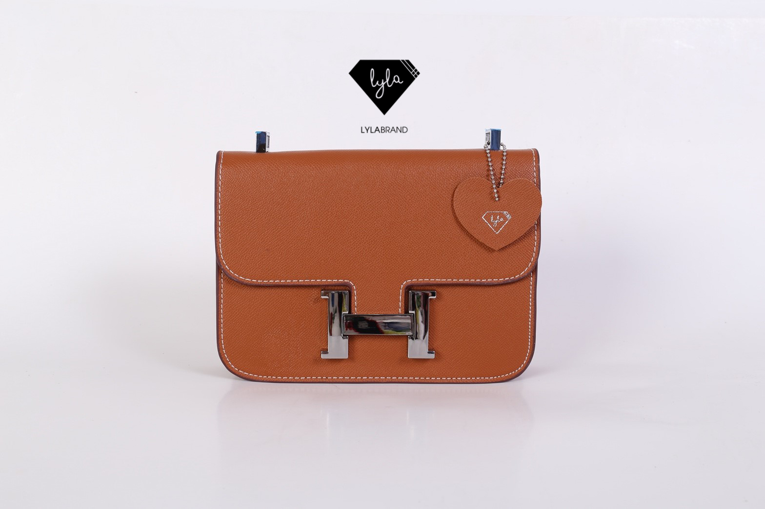 LYLABRAND🔔 Constance Size 23 Cm / Epsom ✨PU top premium นะคะ หนังดีเลอค่าน่าสอยมากกก บอกคำเดียวเลยว่าเด็ดสุด !! เหมือนหนังแท้เบอสุดค่ะคูณผู้หญิง ลูกค้าเก่าน่าจะทราบกันดีอยู่แล้วว่าคุณภาพของร้านนี้ต้องมาเป็นอันดับหนึ่งเท่านั้น อิอิ มีสายยาวส