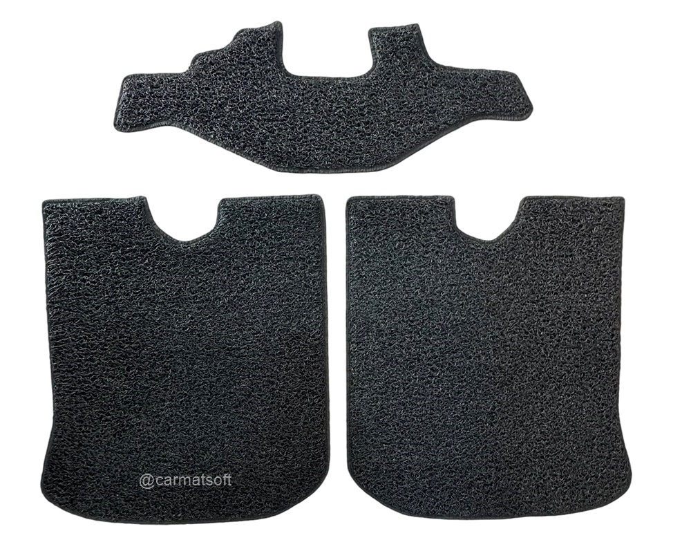 พรมดักฝุ่นไวนิล AUDI A4 B5 1997-01 พรมดักฝุ่นในรถ อาวดี้ เอ4 สีดำ เข้ารูป 5ชิ้น