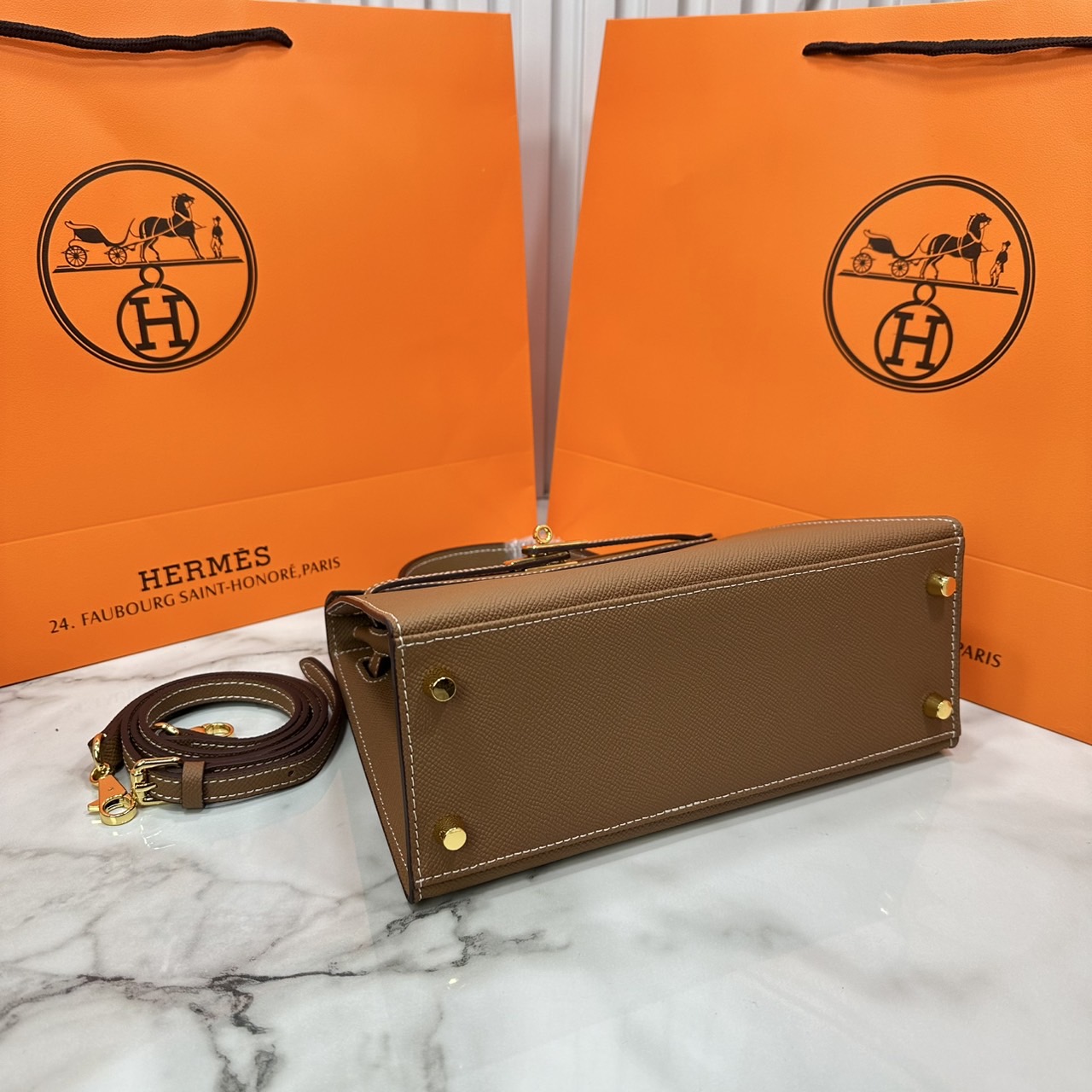 ORI หนังแท้ | Hermes Kelly 25cm / 28cm กระเป๋าสะพายที่สุดแห่งหรูหราลัคชู นิยามของความสง่างามเหนือกาลเวลา แบรนด์เนมในฝัน งดงามดั่งเจ้าหญิง