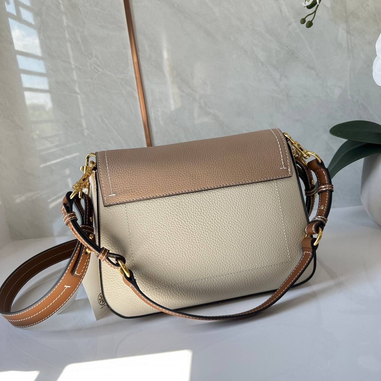 พร้อมส่ง 2 สี TORY BURCH FELIX CONVERTIBLE SHOULDER BAG กระเป๋าสะพาย เกรดท็อปออริ เกรดดีสุด สลับแท้ 1:1 ใช้ต่างประเทศได้