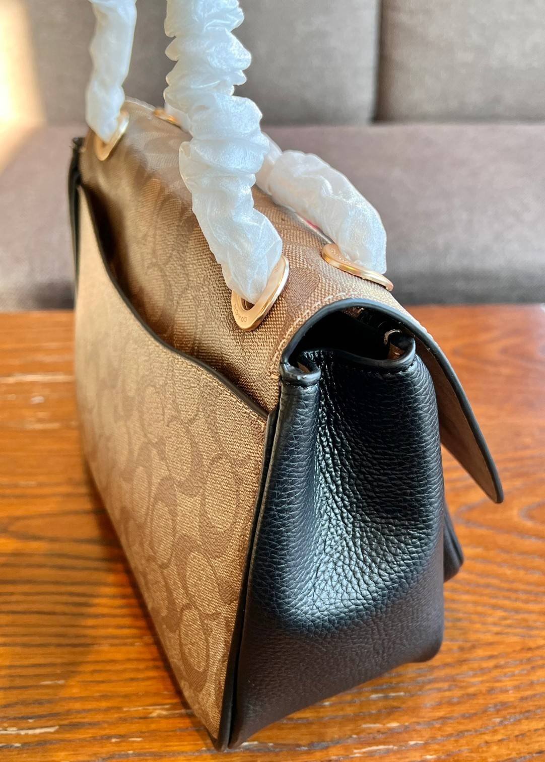 Coach Disney X Coach Klare Crossbody 25 In Signature Canvas With Patches((CC152)) พร้อมส่งก่อนใคร! เริ่ดๆ ชิคๆ กันก่อนค่ะ กับกระเป๋าสะพายแบบครอสบอดี้ร์หรือทบสายคู่ใช้งานแบบหิ้วหรือคล้องไหล่ได้ ✔️หนังแท้อย่างดีสวยมากๆค่ะ