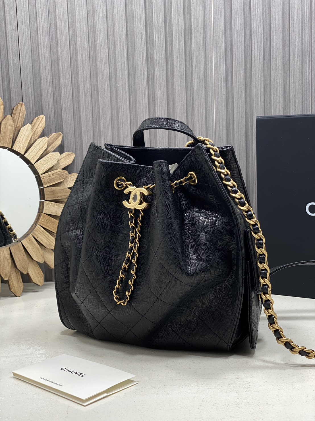ORI หนังแท้ | CHANEL 25 Medium Backpack กระเป๋าสะพายหลัง ดีไซน์ใหม่ล่าสุด สวยเรียบหรูดูแพง Pre-collection Fall/Winter 2025/26 🤍 เกรดออริจินอล