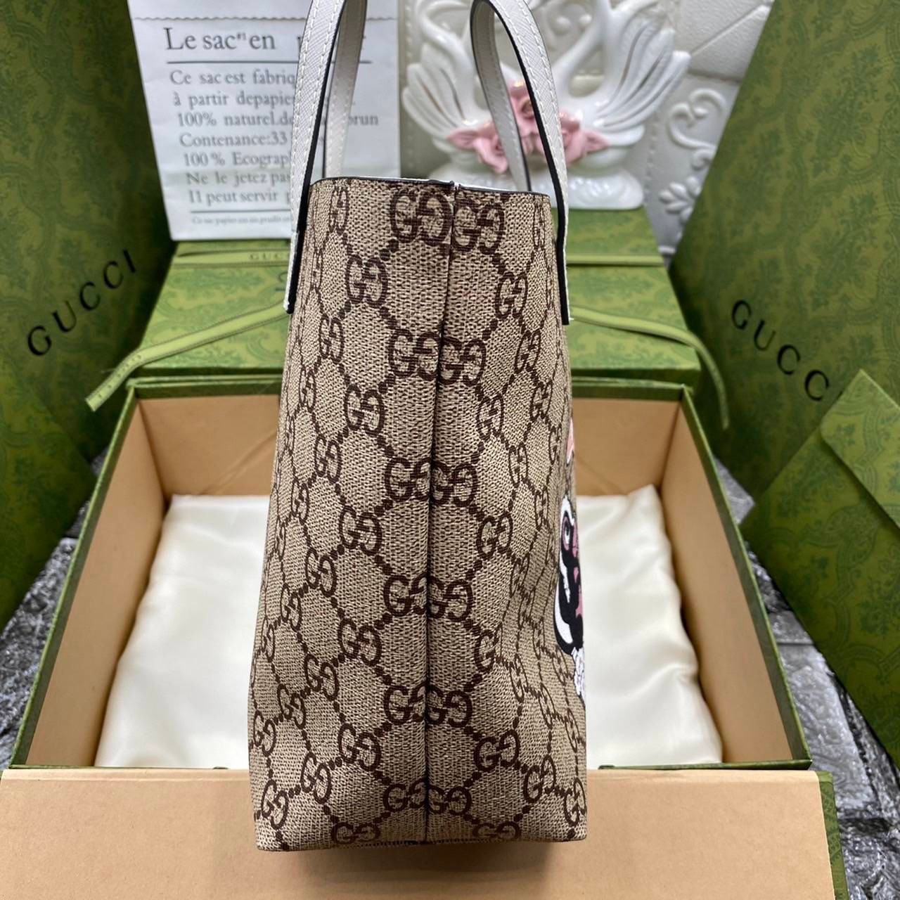 VIP 】Animal-Friendly Gucci Kid GG Supreme Tote Bag งานหนังแท้ทรงตั้งสวย ขนาดกะทัดรัด จุของได้เยอะ ใช้ได้ทั้งเด็กและผู้ใหญ่ น่ารักมากค่ะ **ขายดีตลอดกาล**