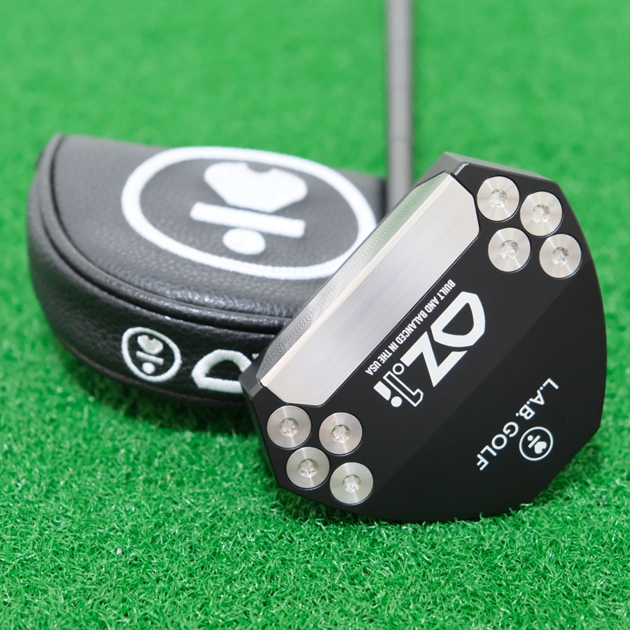 LAB GOLF BLACK OZ.1i 34" PUTTER LIE ANGLE: 69° - SHAFT: MATTE BLACK PREMIUM STEEL BLACK - GRIP : PRESS PISTOL 2 DEGREE BLACK RIGHT