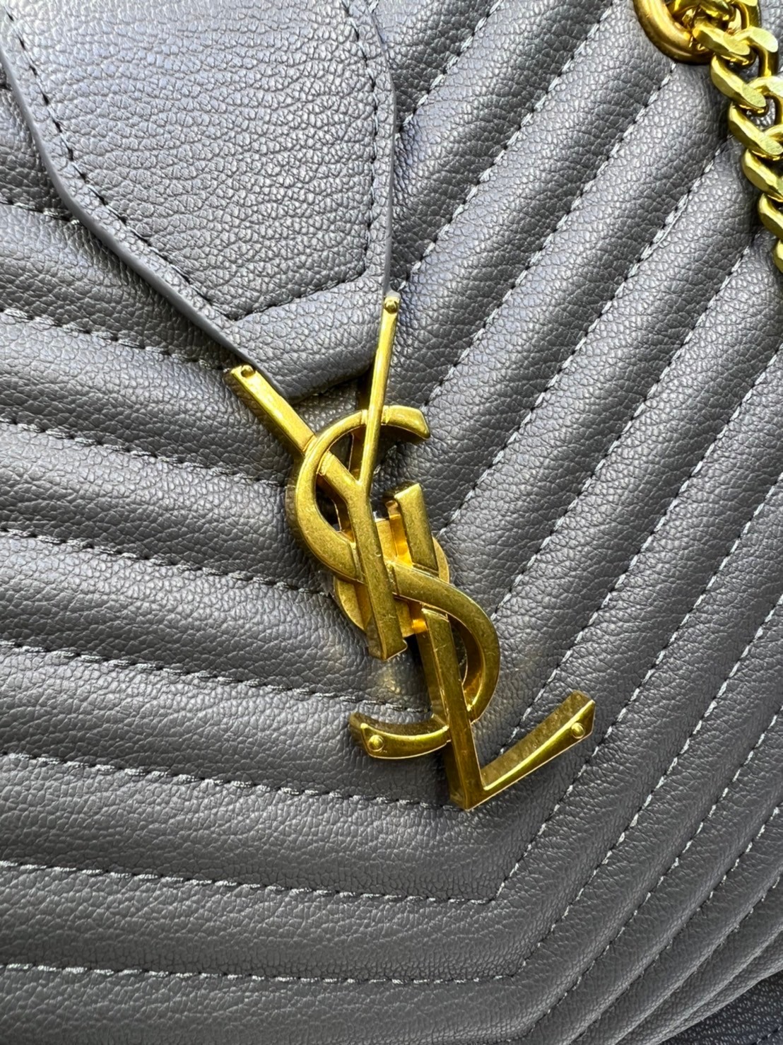 หนังแท้ Saint Laurent YSL Monogram Shopping Large Tote Bag กระเป๋าทรงช้อปปิ้งใบใหญ่ จุของได้เยอะ ภายในแบ่ง 2 ช่อง พร้อมซิปช่องกลาง ภาพสินค้าถ่ายจากงานขายจริง ใช้งานต่างประเทศได้