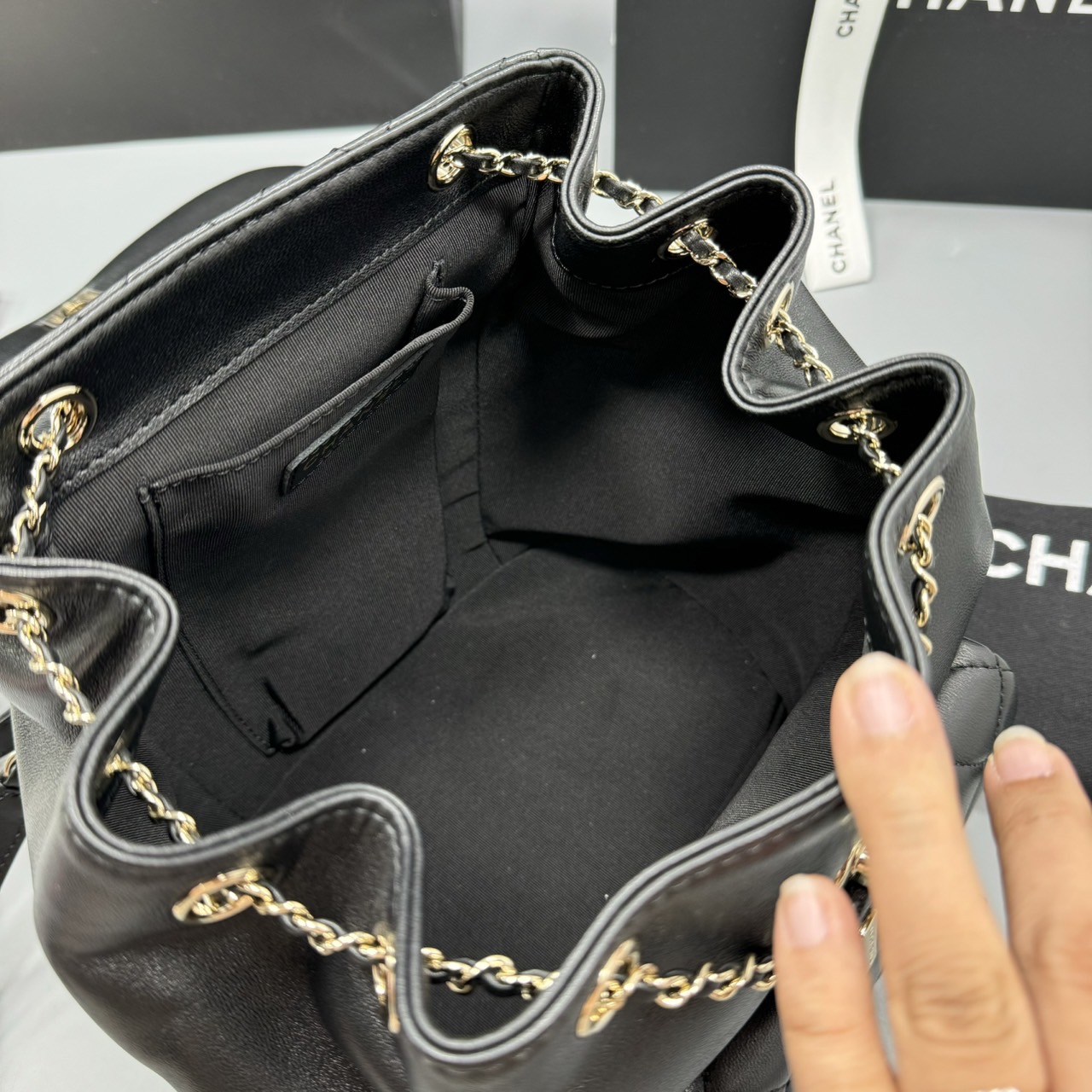 CHANEL 22C MINI DUMA BACKPACK BLACK กระเป๋าเป้ รุ่นยอดนิยม เกรดออริ ท็อป สลับแท้ 1:1 ผ่านทุก ตม ใช้งานต่างประเทศได้