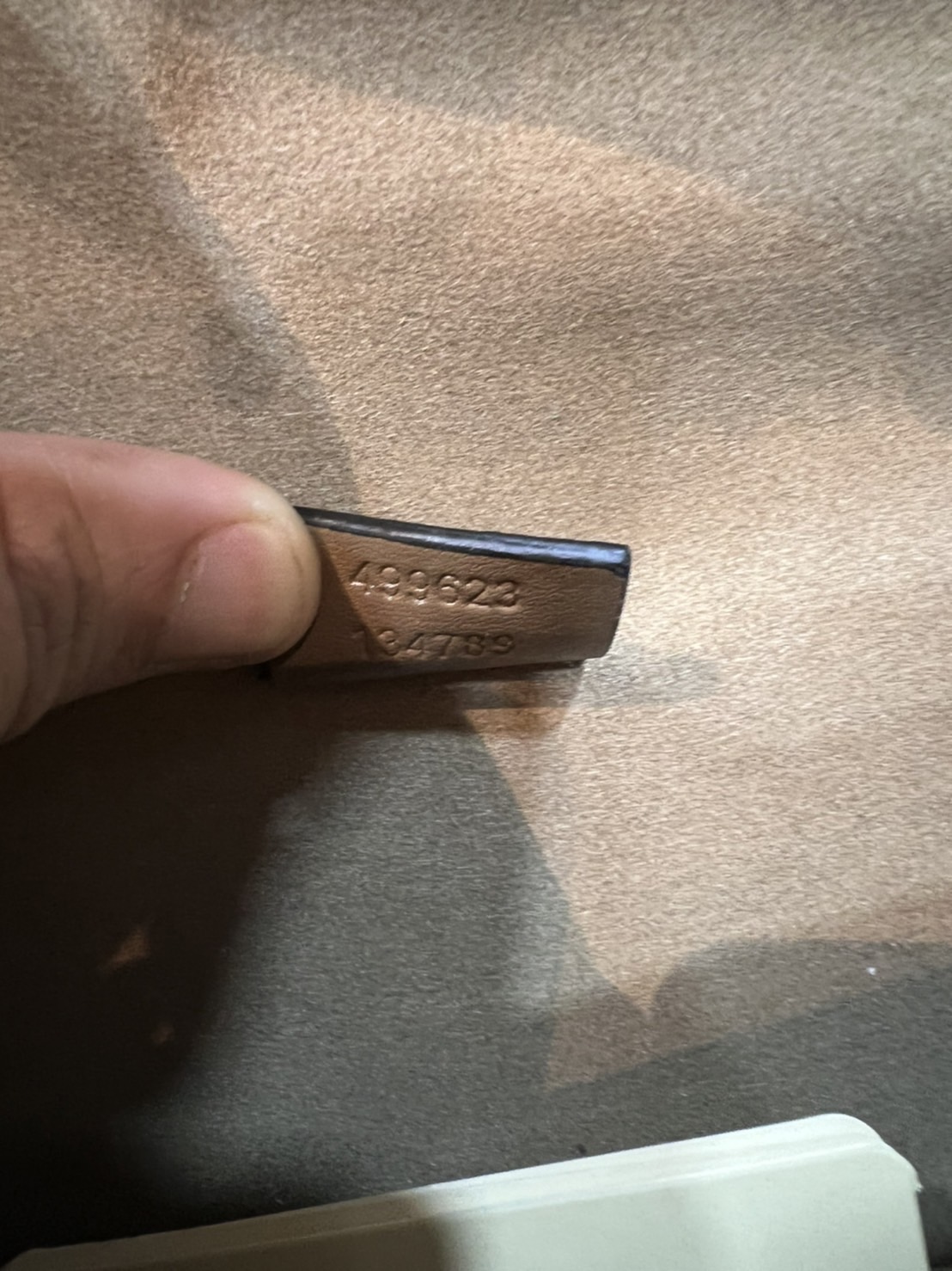 25CM หนังแท้ GUCCI Dionysus GG Supreme mini bag ฮอตไอเท็ม รุ่นนี้ขายดีขายหมด สวยหรู คุณหนู ผู้ดีมาก!! นานๆ มาจะมาน้าา รุ่นหายากค่ะ กระเป๋าสะพายข้าง ดีไซน์อยู่ทรง ขนาดกำลังสะดวกใช้สำหรับสาว วัสดุหนังแท้เต็มใบ ภายในแบ่งสัดส่วนได้เป็นอย่างดี งานจริงดีงาม สาว