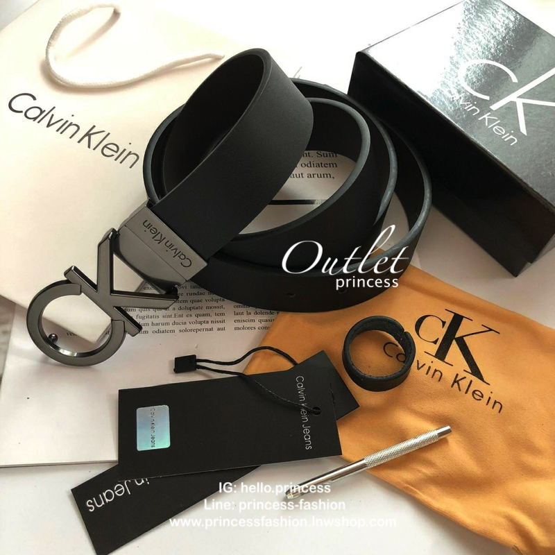 Calvin Klein Belt อุปกรณ์ : มาพร้อมที่เจาะรูเข็มขัด + ถุงผ้าแบรนด์ + ถุงกระดาษแบรนด์ + กล่องแบรนด์ + ห่วงเข็มขัด