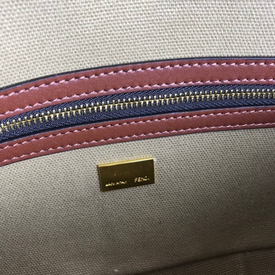 VIP GIFT 】FENDI BAGUETTE SUMMER 2021 CANVAS SHOULDER BAG กระเป๋าสะพายพรีเมี่ยมกิ๊ฟ หายาก สีคัลเลอร์ฟูลสุดใส โดดเด่น ดีไซน์ปั๊มโลโก้รอบใบ วัสดุผ้าแคนวาส ทนทาน มาพร้อมสาย 2 แบบ สำหรับคล้องแขน และสายครอสบอดี้สีทูโทน เปิด-ปิดด้วยกระดุมแม่เหล็ก ภายในเป็นช่องโล