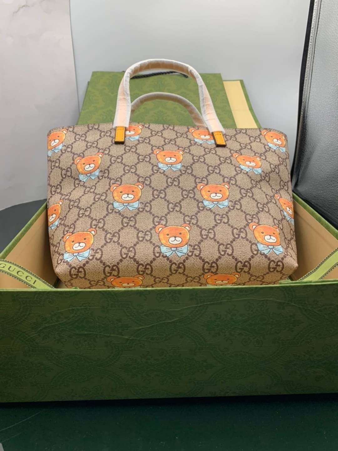 VIP 】Animal-Friendly Gucci Kid Tote Bag งานหนังแท้ทรงตั้งสวย ขนาดกะทัดรัด จุของได้เยอะ ใช้ได้ทั้งเด็กและผู้ใหญ่ น่ารักมากค่ะ **รุ่นขายดีตลอดกาล**