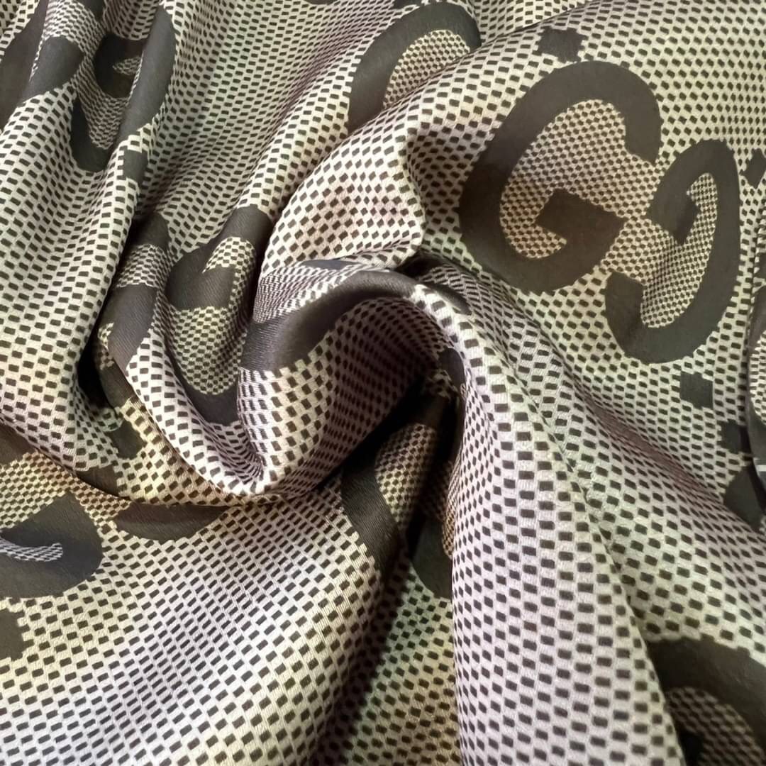 Gucci Pineapple GG canvas bowling shirt / Gucci Shirt พร้อมส่งที่ไทย ภาพสินค้าถ่ายจากงานขายจริง ใช้งานต่างประเทศได้