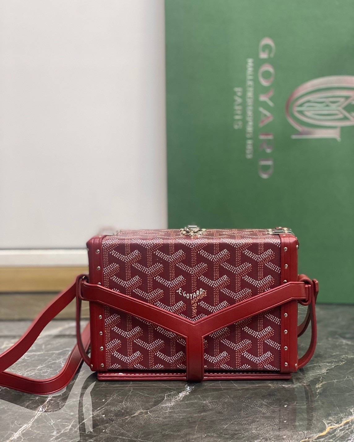 ORI หนังแท้ | Goyard Minaudière Trunk Bag กระเป๋าสะพายทรงแมสเซ็นเจอร์ เป็นคลัตช์ได้ในใบเดียว น้ำหนักเบา ทรงกล่องดีไซน์ใช้งานง่าย สวยหรู