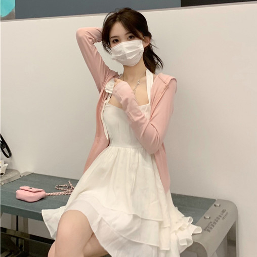 พร้อมส่ง🥤🪂 Sary dress & cardigan เดรสสายเดี่ยวสีขาว เสื้อคลุมสีชมพูหวานๆ (แยกชิ้น) (IN37655)