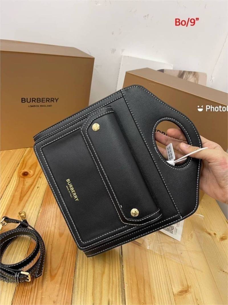 BURBERRY POCKET TOTE HANDBAG / BURBERRY FRAGRANCES CROSSBODY BAG ดีไซน์สวยหรูอยู่ทรง