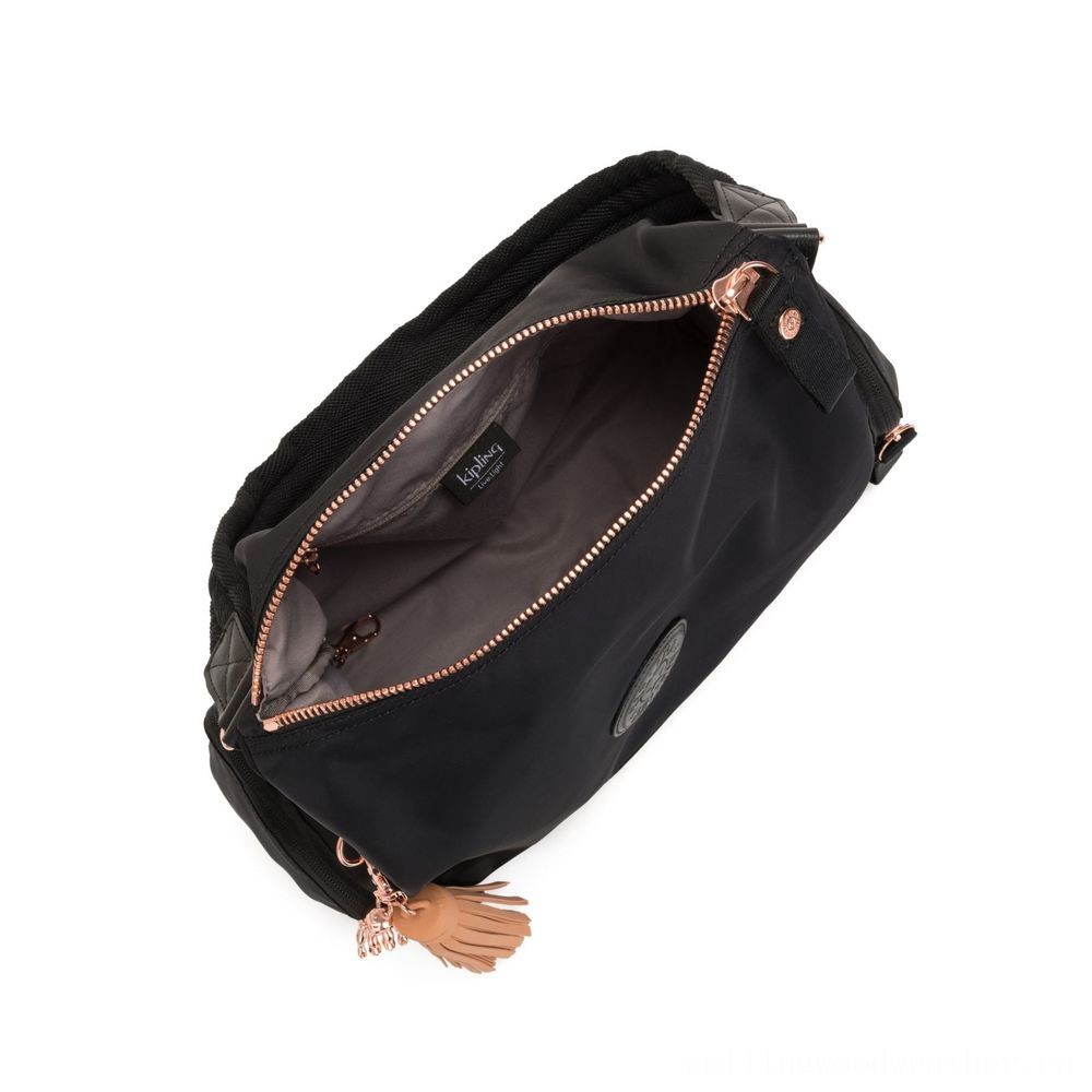 KIPLING ISMAY Medium Tote Bag with Side Pockets คอลเลคชั่นใหม่ล่าสุดจาก Paka Premium กระเป๋าถือหรือคล้องบ่าขนาดกลาง วัสดุ Polyester100% อะไหล่สีRose goldทั้งหมดรวมถึงเจ้าพวงกุญแจmonkeyและพู่หนังrubber เพิ่มความหรูหรา