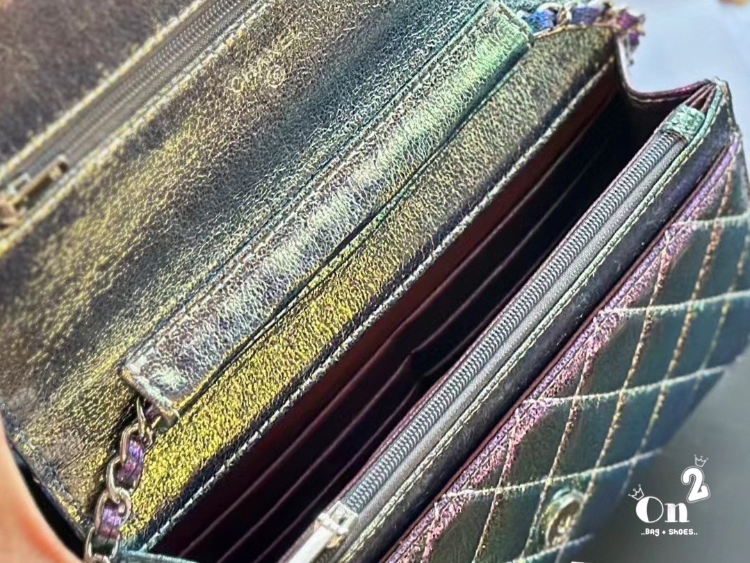 CHANEL WOC RAINBOW / Chanel Wallet On Chain In Gradient Metallic Rainbow กระเป๋าสะพายโทนสีรุ้งไล่สี ทรงสวย ลูกคุณหนู ไฮโซสะพายเเล้วดูเเพงใช้ได้ทุกชุด มาพร้อมสีโทนใหม่ที่ เข้ากับเสื้อผ้าได้สวยโดดเด่นงานเป๊ะทุกจุด