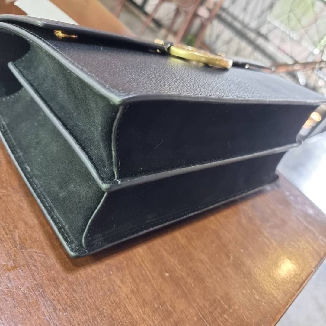 TORY BURCH MILLER SHOULDER BAG รุ่นยอดนิยม รุ่นหายาก รุ่นที่สาวๆตามหา ใบนี้เลย!! สวยหรู ผู้ดีทุกสี กระเป๋าสะพายไหล่ ดีไซน์อยู่ทรง คลาสสิคแฝงความหรูด้วยโลโก้สีทองอร่ามโดดเด่น