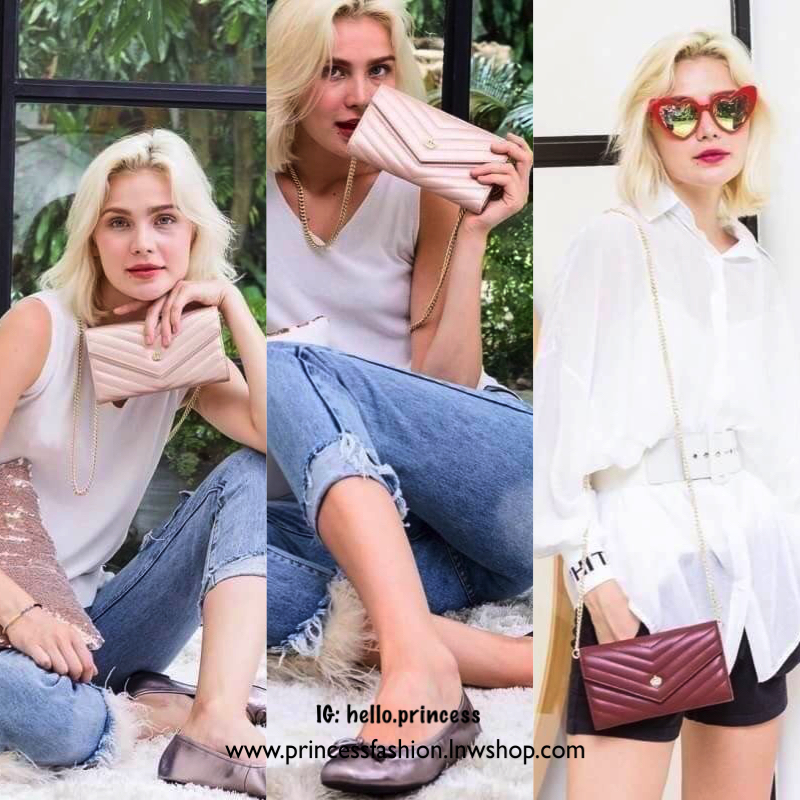 สาวๆมีกระเป๋าสตางค์ยาวแบบ3in1 หยิบมาถือสะพายจบในใบเดียวกันหรือยัง ! ใบนี้ แนะนำเลย 📌หนังวัวแท้ สวยมาก 📌จะใช้เป็นกระเป๋าสตางค์ หรือจะถอดสายถือเป็น คลัช หรือสะพาย Cross body ชิลๆ ก้อได้เลย