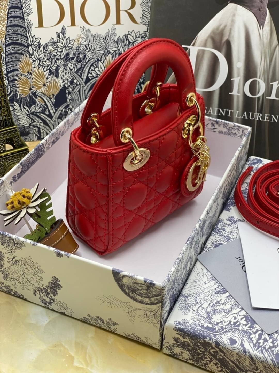 VIP 】หนังแท้ CHRISTIAN DIOR MICRO LADY DIOR BAG Cannage Lambskin