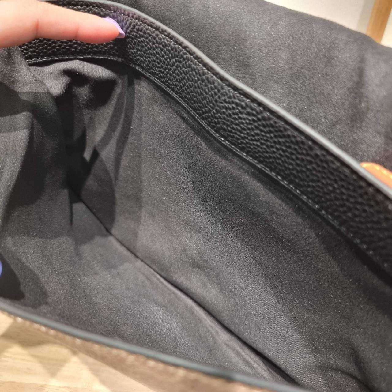 COACH Soft Tabby Messenger In Signature Canvas C8430 CH769 ไอเท็มที่หนุ่มๆต้องไม่พลาด กระเป๋าทรงแมสเซนเจอร์ใบใหญ่กำลังพอดี พร้อมด้วยสายสะพาย 2 เส้น