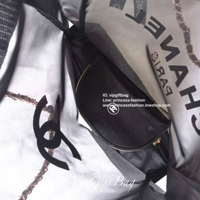 สีพิ้งค์โกลด์สุดหรู **ถึงไทยแล้วค่ะ ---- ซื้อ1ได้ถึง2 !!! ---- Chanel Shopping Ribbin bag Chain With + Cosmetic Pouch กระเป๋าสะพายใบใหญ่ทรง Shopping พร้อมกระเป๋าใส่เครื่องสำอางค์ ใบเล็ก จากงานพรีเมี่ยมกิ้ฟของแท้นำเข้าจาก Chanel Perfume Counter ใบใหญ่วัสดุ