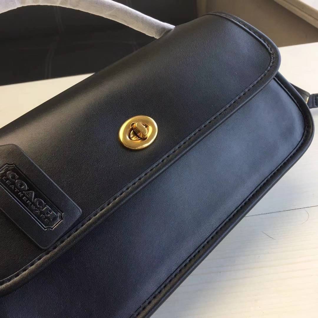 OUTTLET 】Auth Coach 1941 Turnlock Clutch Crossbody Bag พร้อมส่งที่ไทย