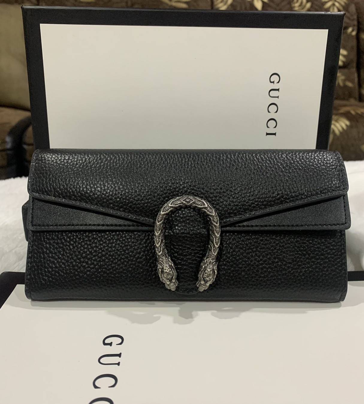 GUCCI Dionysus Long Wallet กระเป๋าสตางค์ใบยาว ดีไซน์อะไหล่สีรมควันทรงโค้งรูปหัวสิงโต วัสดุหนังแกะสังเคราะห์ หนังเงาสวยมาก