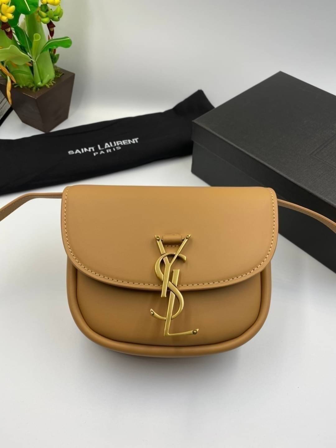 VIP 】หนังแท้ YSL SAINT LAURENT BORSA SATCHEL KAIA PICCOLA IN MORBIDA PELLE พร้อมส่งที่ไทย