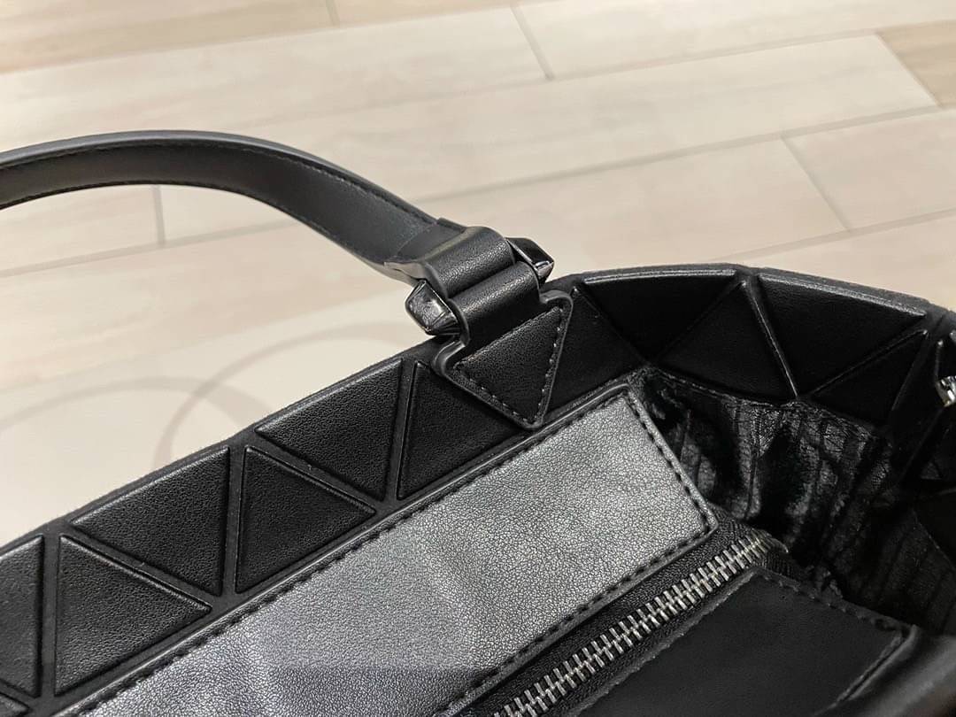 VIP GIFT 】BAOBAO Issey Miyake Crystal Matte Shoulder Bag