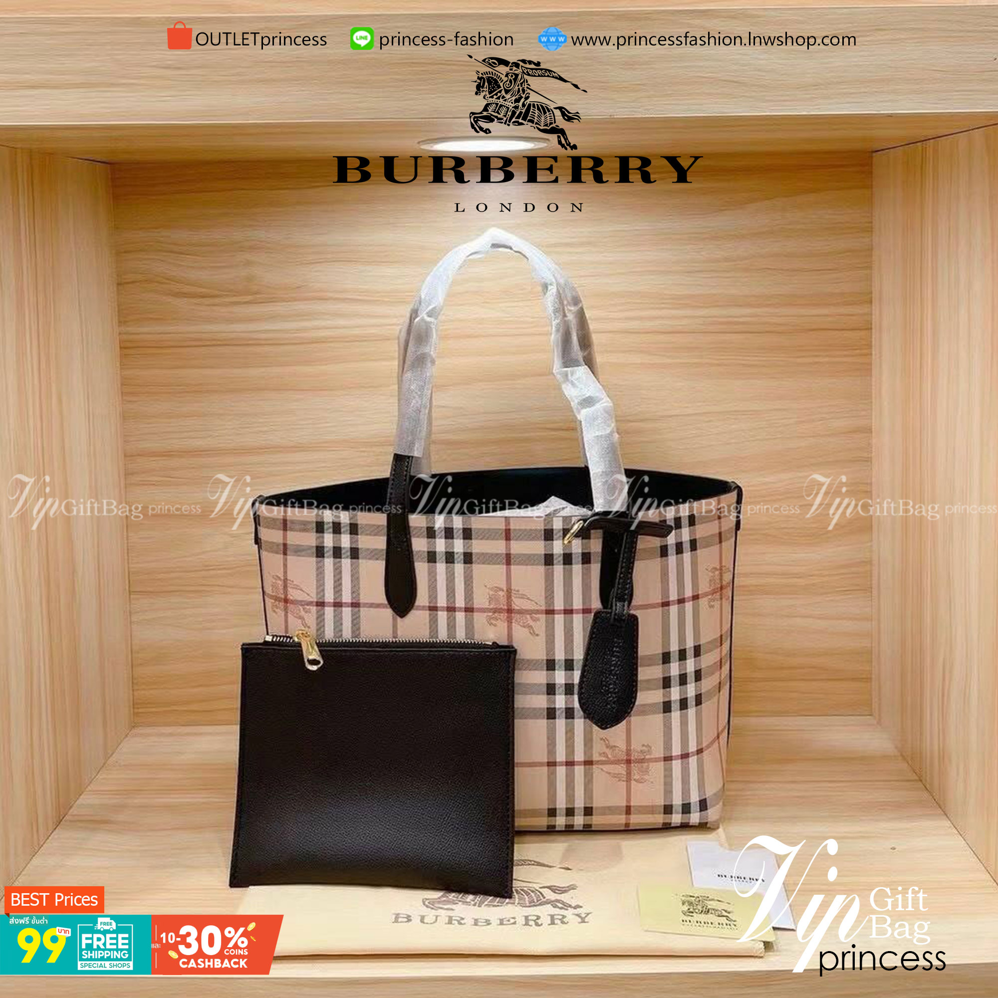 BURBERRY Leather Haymarket Check Medium Reversible Tote Bag กระเป๋าสะพายไหล่ทรงช้อปปิ้ง ทรงคลาสสิค ฮิตตลอดกาล ทรงสวยขนาดกำลังดี ตัวกระเป๋า วัสดุหนัง Pu ด้านหน้าติดโลโก้แบรนด์ ด้านในเป็นลายแรนด์ **สามารถใช้ได้ทั้ง2ฝั่ง ประดับด้วยป้ายแท็คหนัง ภายในช่องหลัก 
