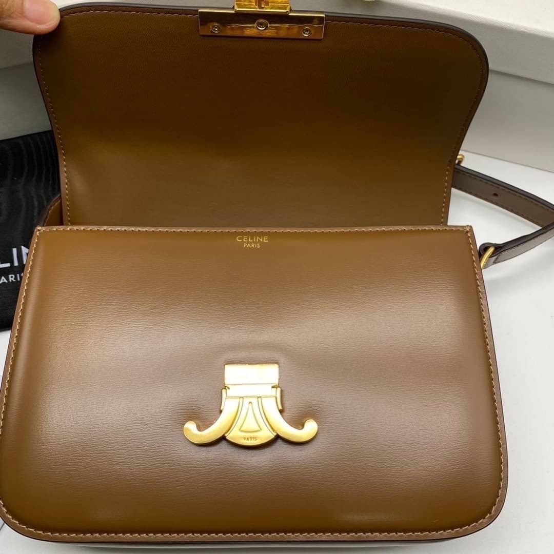 MEDIUM 22cm : CELINE CLASSIQUE TRIOMPHE BAG IN SHINY CALFSKIN / Celine Triomphe Bag / Celine Bag พร้อมส่ง 10 สี เกรดออริ 1:1 กระเป๋าแบรนด์หรูที่ควรมีแห่งปี