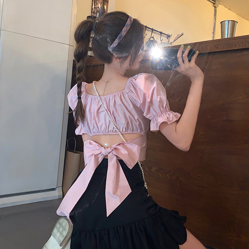 พร้อมส่ง 🥛🦒 Chomchom tops เสื้อแขนสั้นทรงตุ๊กตาแต่งสายผูกโบว์หลัง (IN36746)