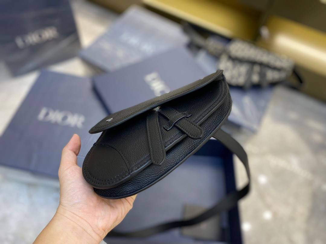 หนังแท้ DIOR SADDLE BELT BAG GRAINED CALFSKIN BLACK พร้อมส่งที่ไทย หนังแท้ออริจินอล ภาพสินค้าถ่ายจากงานขายจริง ใช้งานต่างประเทศได้
