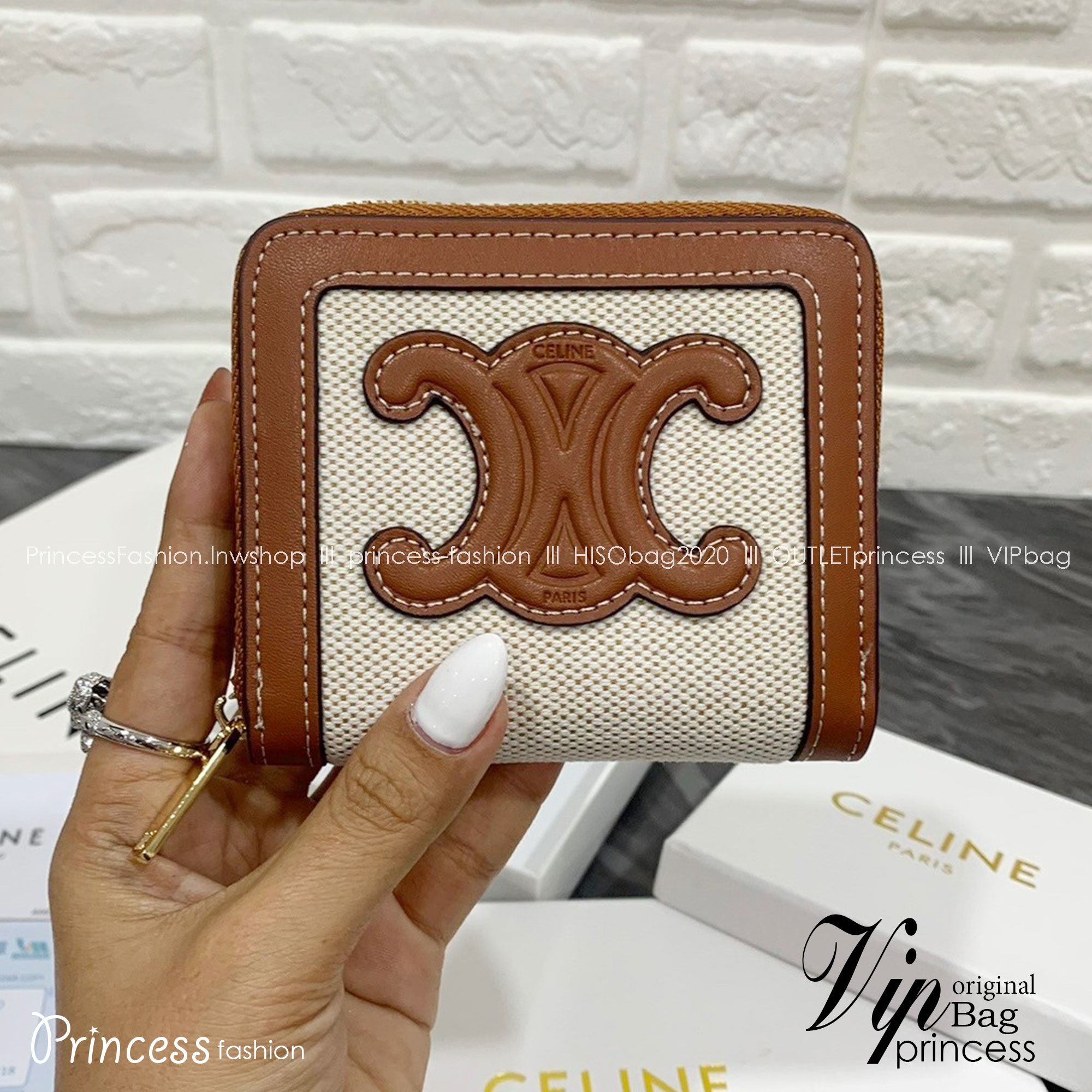 CELINE SHORT WALLET / CELINE LONG WALLET กระเป๋าสตางค์ซีลีน แบบสั้นและยาว พร้อมส่ง!! สวยหรูอยู่ทรงมีโลโก้ด้านหน้าภายในมีช่องแบ่งหลายช่อง มีช่องใส่บัตรหลายช่อง ไอเท็มแนะนำในราคาสุดคุ้ม นาทีนี้ห้ามพลาดค่ะ!