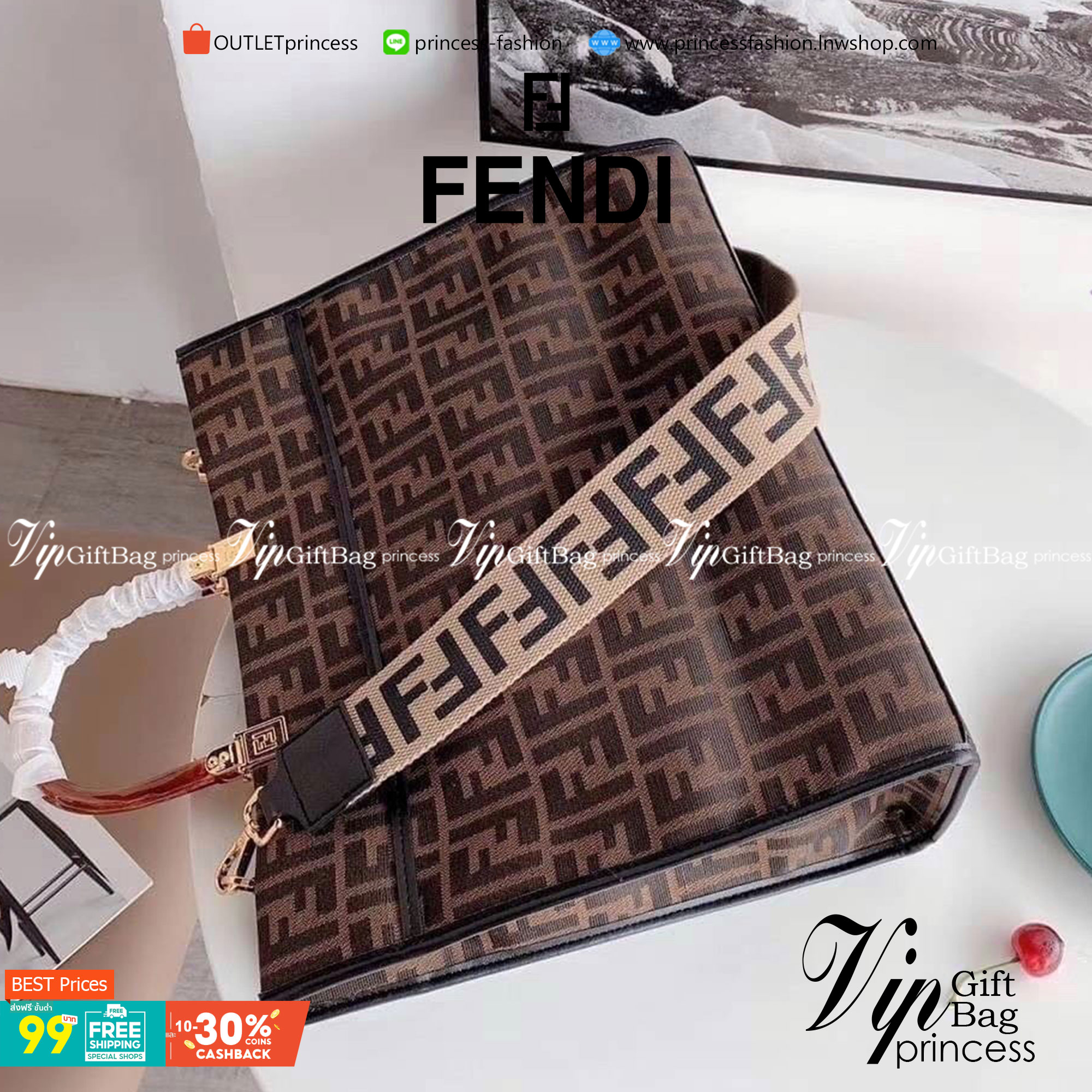 VIP 】FENDI MONOGRAM SHOPPING BAG สวยมงลงมากค่ะ กระเป๋าสะพายข้างได้ ถือได้ ใบใหญ่ลายโมโนแกรม FF สวยมากทรงนี้ใช้เป็น everyday bag ได้ จุใจใส่ของได้เยอะ ตัวกระเป๋าผลิตจากผ้าทออย่างดี อยู่ทรงสวยสายยาวเป็นสายผ้า ตรงหูด้านบนเป็นพลาสติกแข็งทนทาน น้ำหนักเบา ภายใน