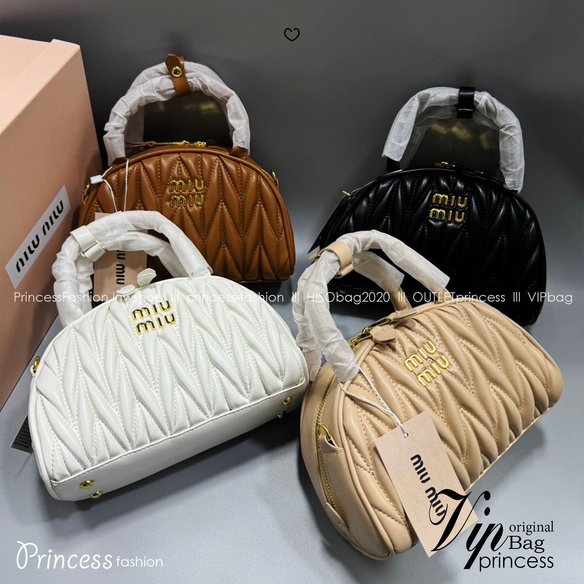 MIU MIU Dumplings leather bag กระเป๋าถือ/สะพายสุดชิค ดีไซน์เพิ่มดีเทล ด้วยการเดินด้ายเป็นเอกลักษณ์ สวยดูแพง ดีไซน์เรียบแต่มากมีอยู่จริง สวยดูแพง แมทชุดได้ง่ายสุด มินิมอลมินิใจ หูจับในตัวง่ายและสะดวกพกพา