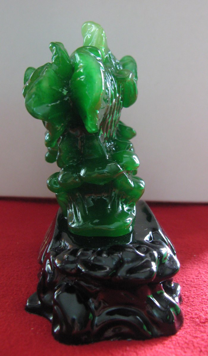 สินค้าหมดค่ะ ปลามังกรคู่สีหยกนำโชคมหาลาภค่ะ