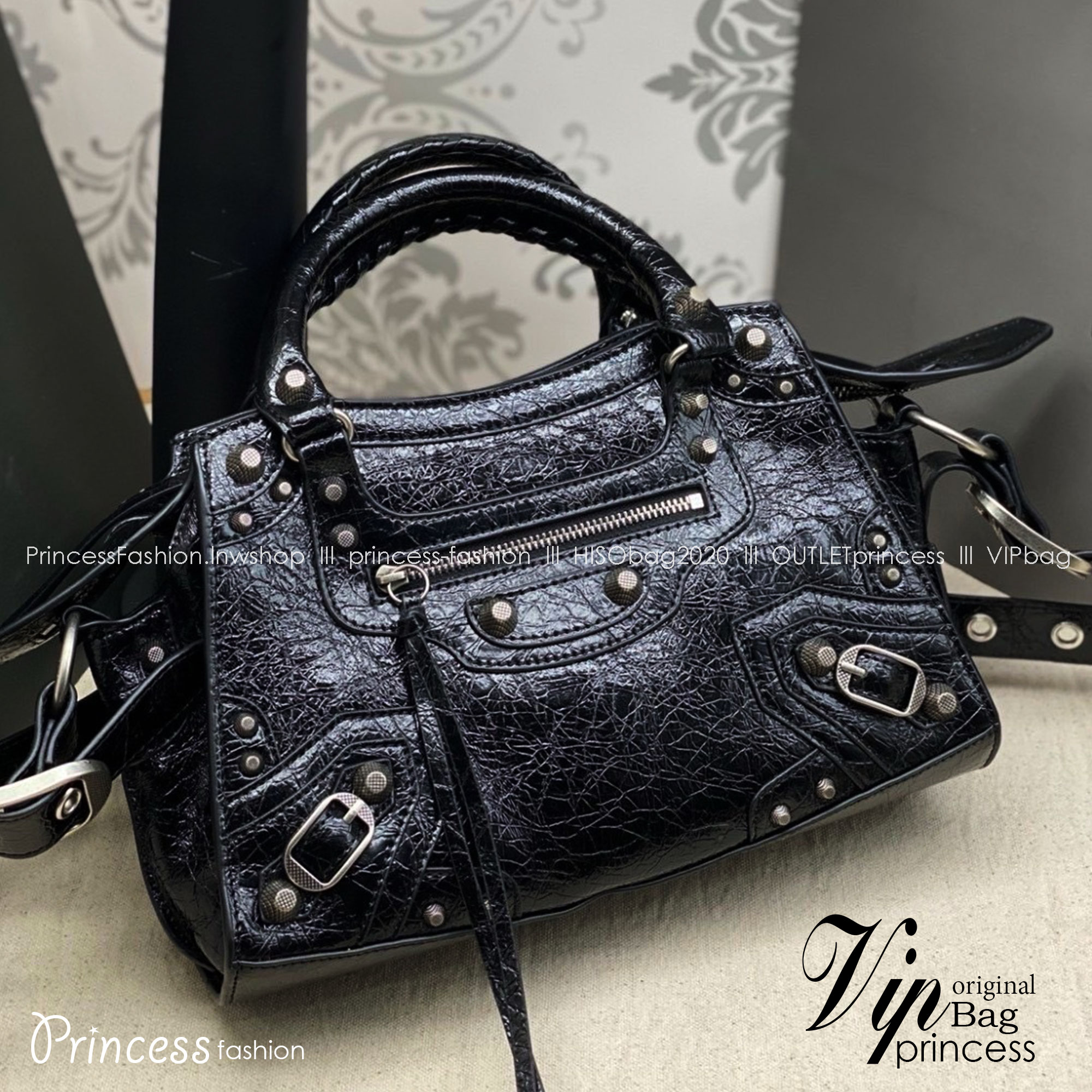 Balenciaga Neo Cagole XS Handbag in black Arena กระเป๋าสะพายรุ่นยอดนิยม สวยเท่ เกรดออริ 1:1 สลับแท้ ใช้งานต่างประเทศได้