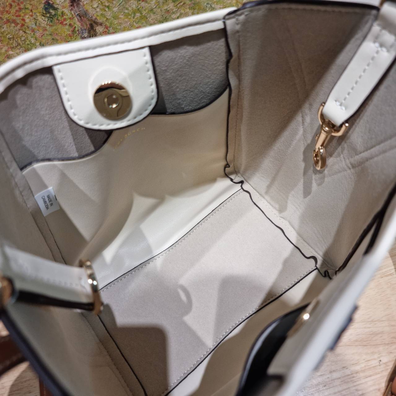 TORY BURCH SMALL T MONOGRAM MCGRAW BUCKET BAG กระเป๋าทรงบัคเก็ตโมโนแกรม เกรดออริ สลับแท้ 1:1 ใช้งานต่างประเทศได้