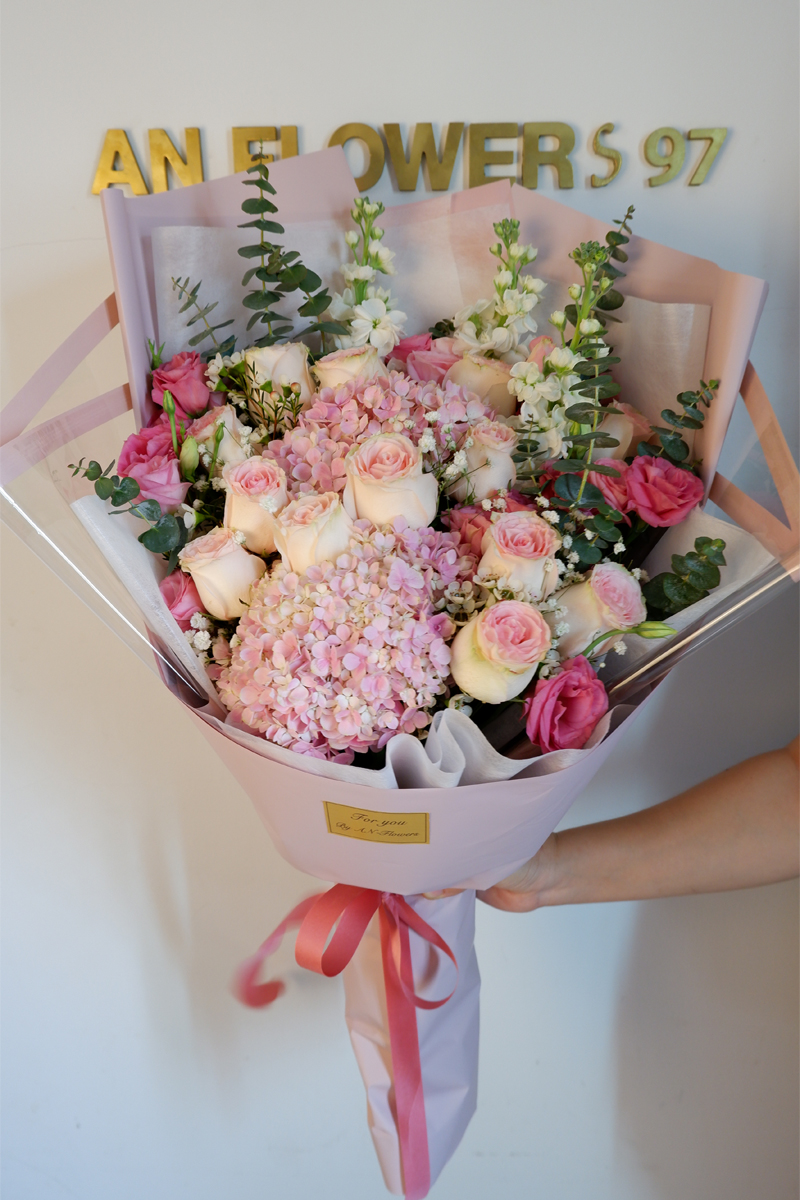 ช่อดอกไม้ ช่อกุหลาบชมพูมิกซ์ไฮเดรนเยีย ช่อใหญ่